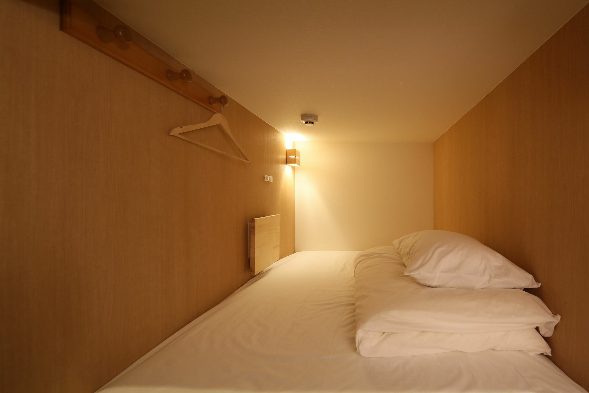 Iloha Hostel Namba Shinsaibashi 大阪 外观 照片